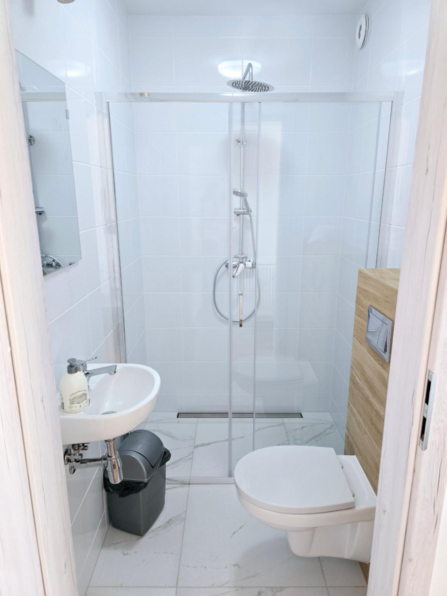 Bialy Dom Apartamento Sulejów Exterior foto