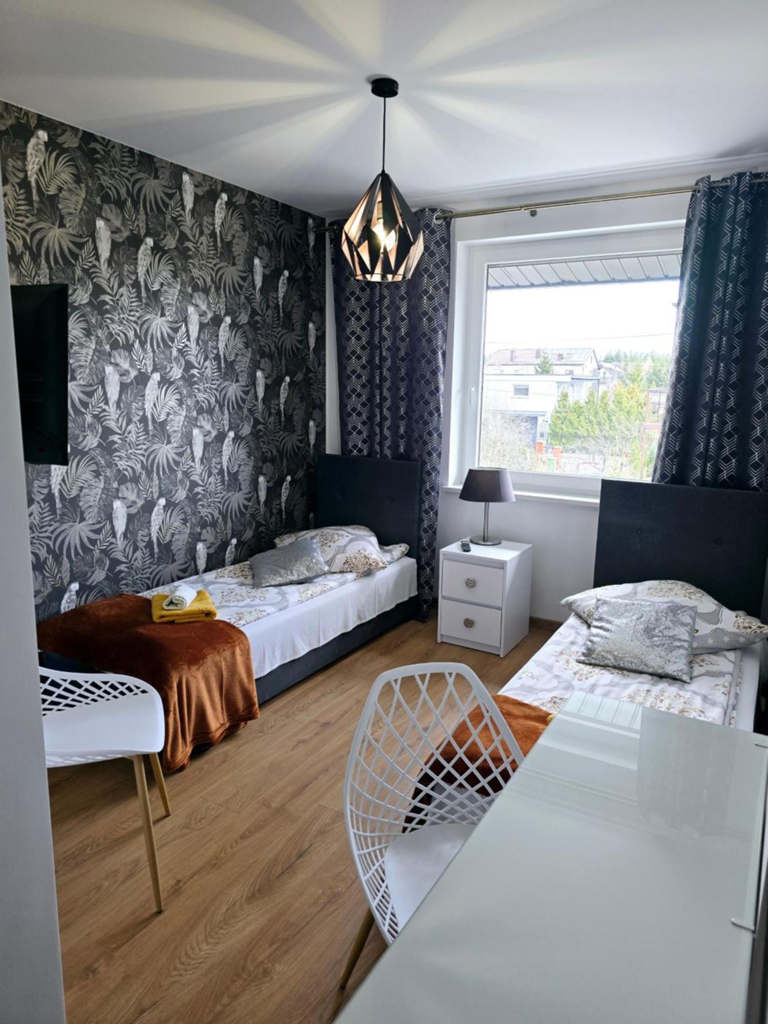Bialy Dom Apartamento Sulejów Exterior foto