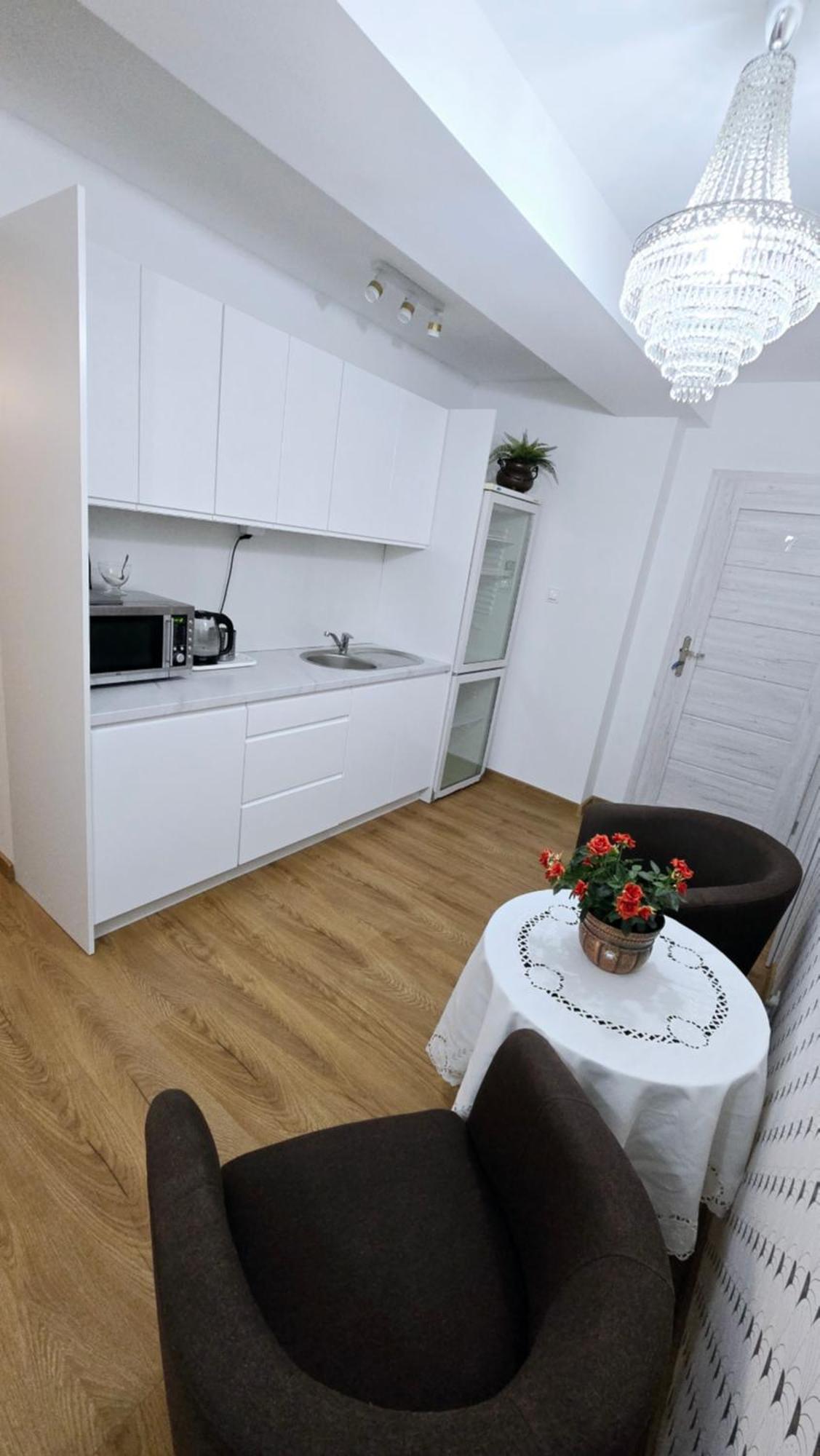 Bialy Dom Apartamento Sulejów Exterior foto